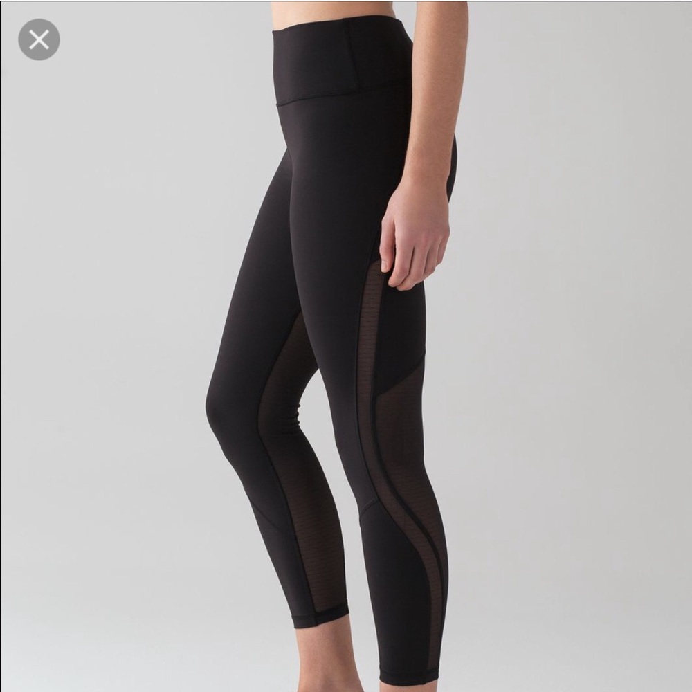 Black Lululemon revitalize tights